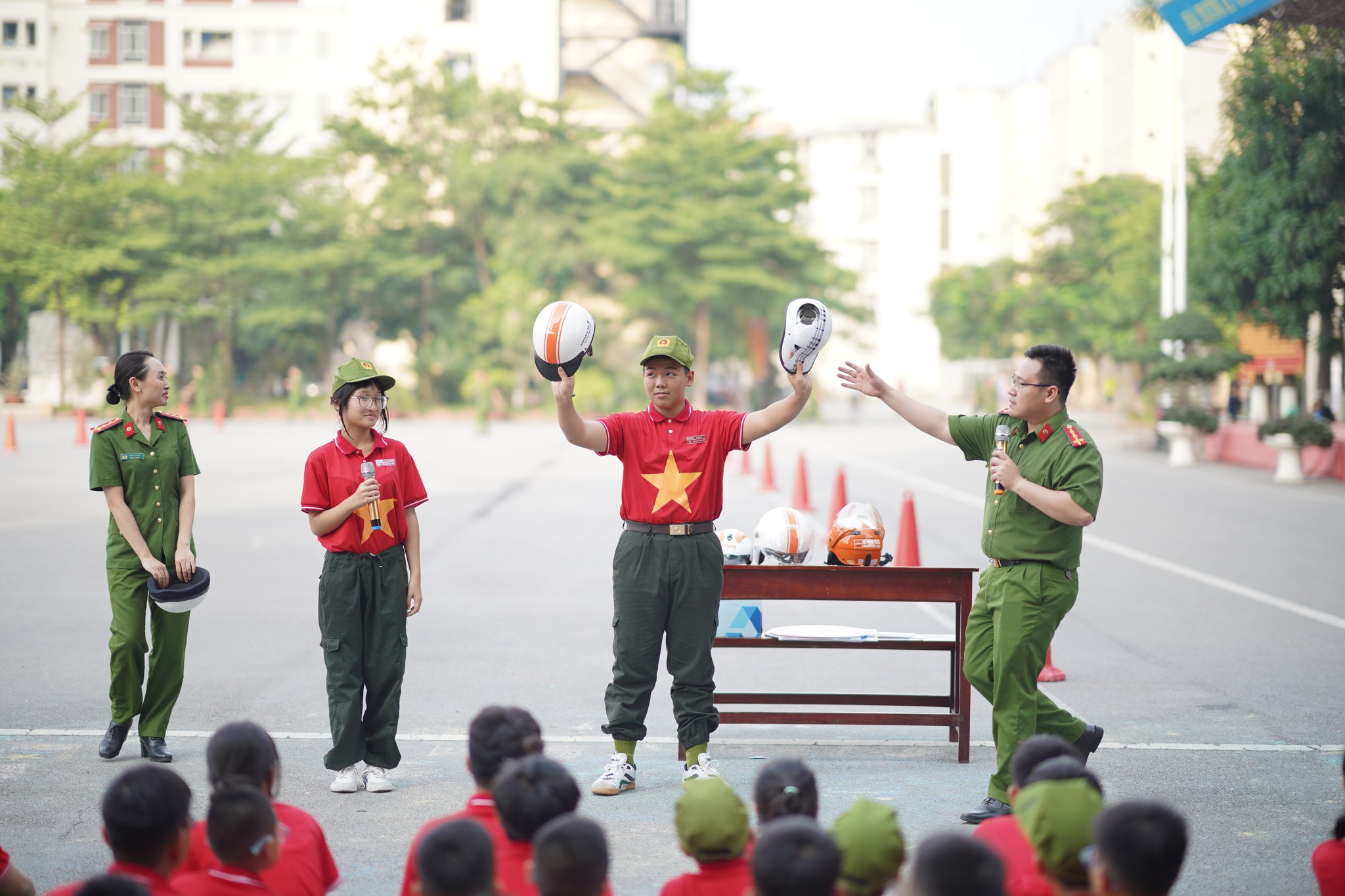 Giáo dục gắn với trải nghiệm thực tiễn – Từ nhận thức đến hành động