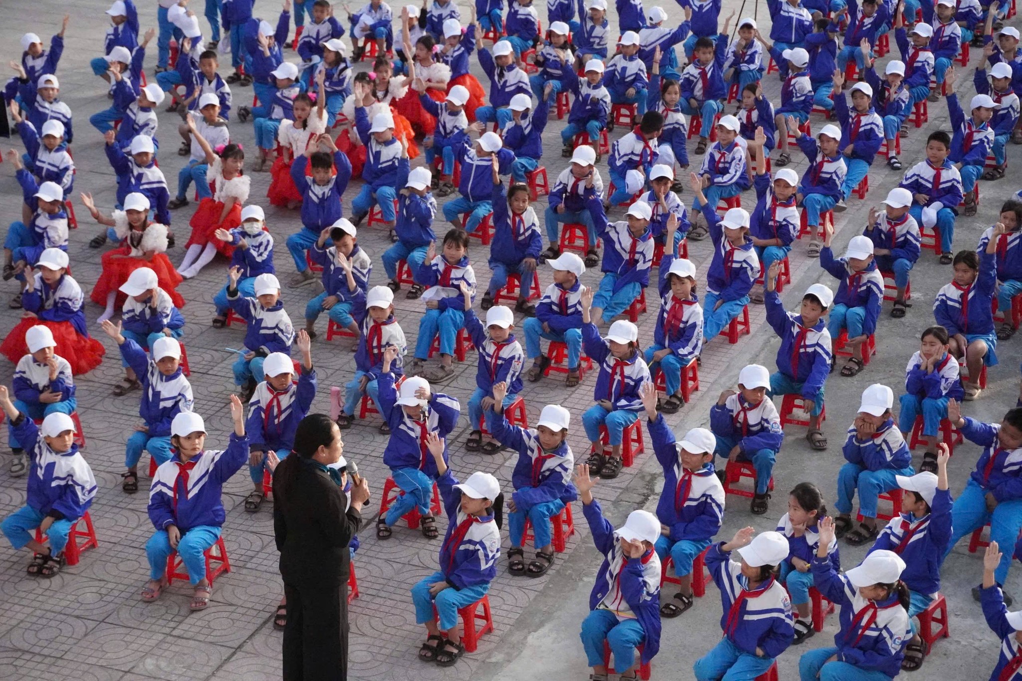 Trường Tiểu học Thạch Bình (Hà Tĩnh) với chủ đề “Văn hóa ứng xử trong học đường – Xây dựng trường học hạnh phúc”