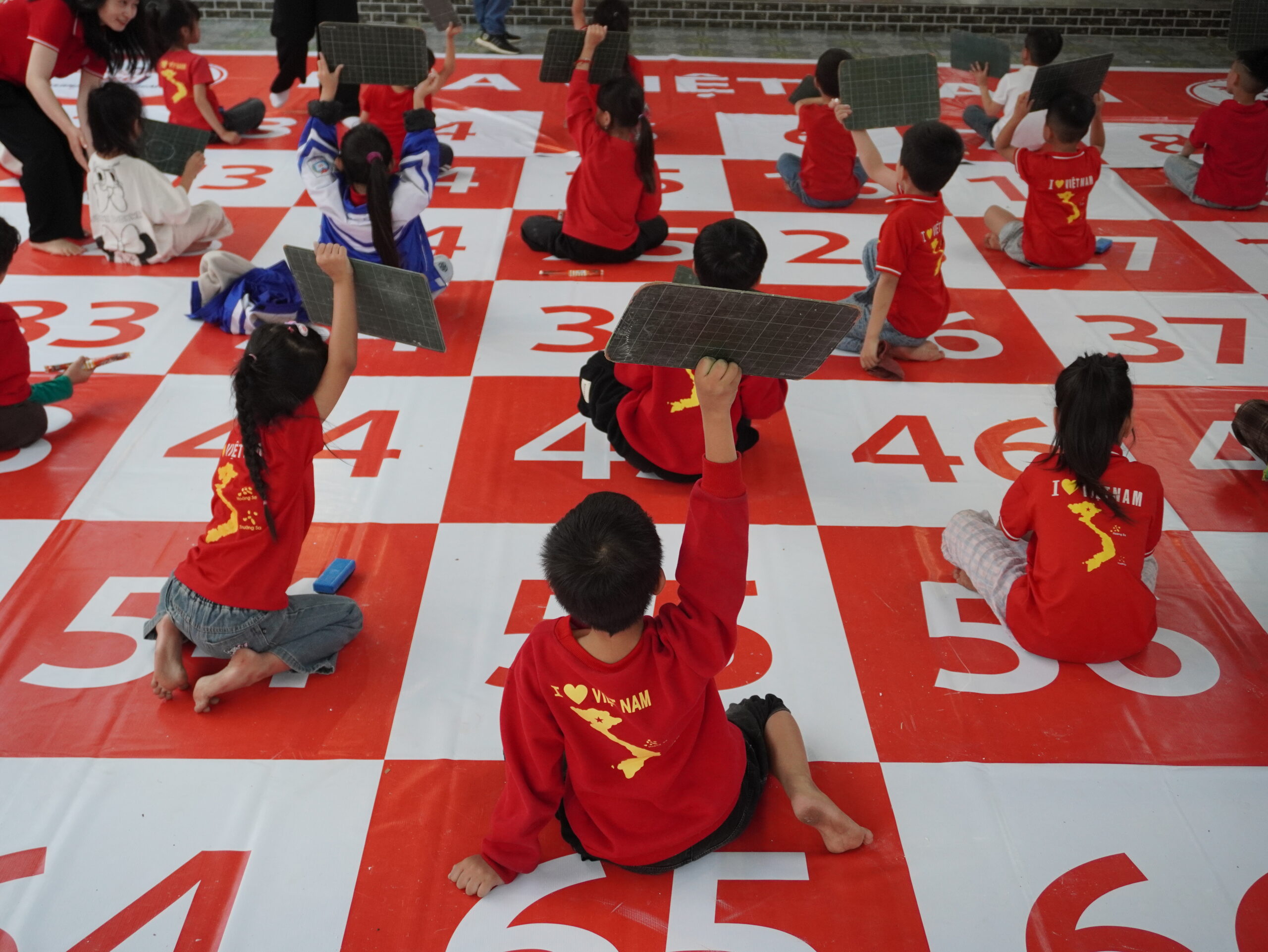 Rung chuông vàng – Ring the Golden Bell